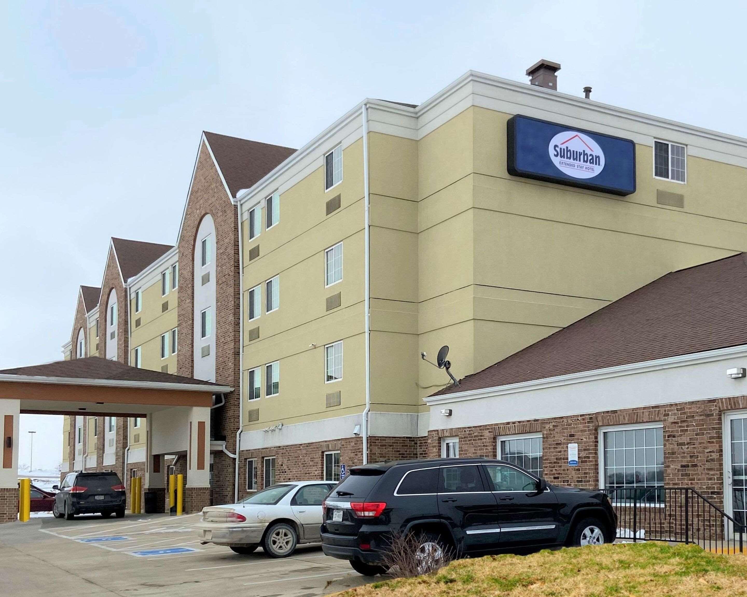 Suburban Extended Stay Hotel Waterloo - Cedar Falls - Cedar Valley Exterior photo